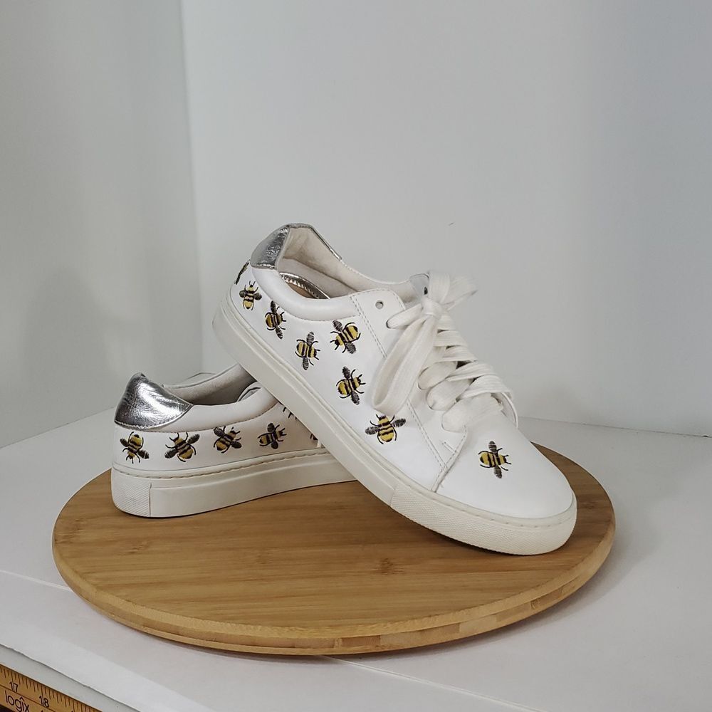 Boden Hollie White Leather Embroidered Bee Sneakers Women's Size EU 38